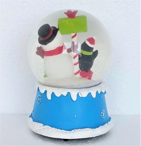 Vintage Christmas Snow Globe Musical Snowman Penguins Merry Plays Jingle Bells - Picture 6 of 9
