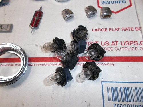 1965 66 OLDSMOBILE 98 Ninety-Eight Dash Controls Emblem Trunk Knob lighter Lot - Picture 3 of 9