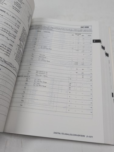 Electronics Book: Analog Devices, Data Converter Reference Manual Vol 1&2 1992 - Picture 11 of 22