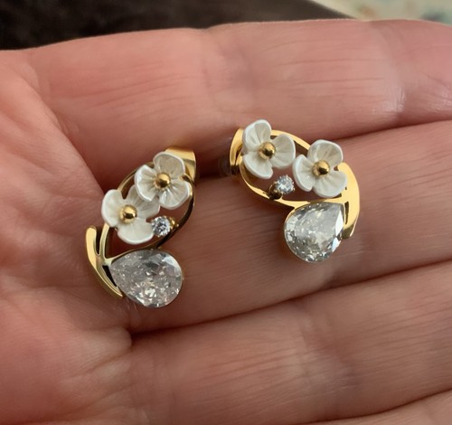 Anthropologie Wedding Flower Earrings Pearl CZ Stud Bridal Gold 18k VTG Boho - Picture 8 of 9