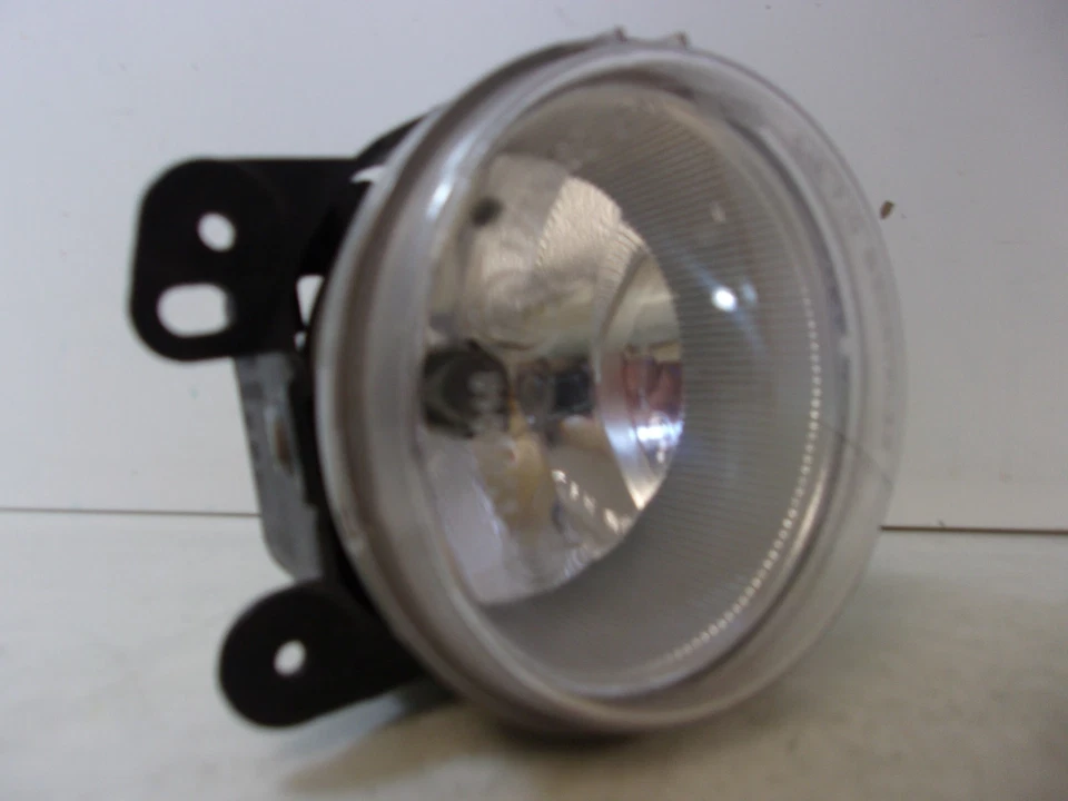 Dodge/Jeep Wrangler Lh 2010-2020 = luz antiniebla montada en parachoques redondo OEM Foto 3 de 4