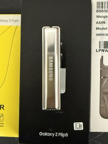SAMSUNG GALAXY Z FLIP5 5G SM F731B 512 GB DUAL SIM 6.7" CREAM PERFETTO CON COVER - Imagen 7 de 11