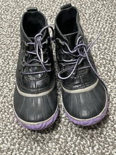 Sorel Boots Ankle Black  Purple Out N About Rain Duck Big Girls Size 2 Camping