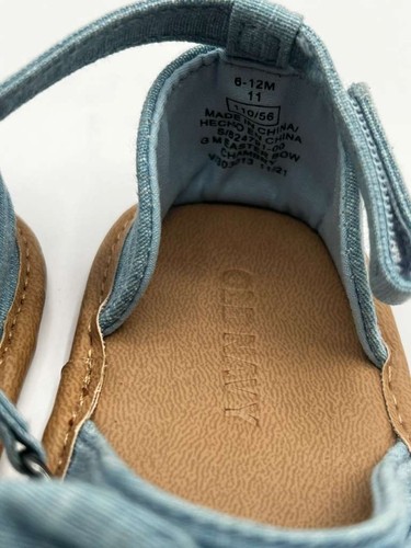 Paquete de zapatos para bebé niña 6-12M sandalias antiguas azul marino y lazo rojo Primark planos - Imagen 7 de 8