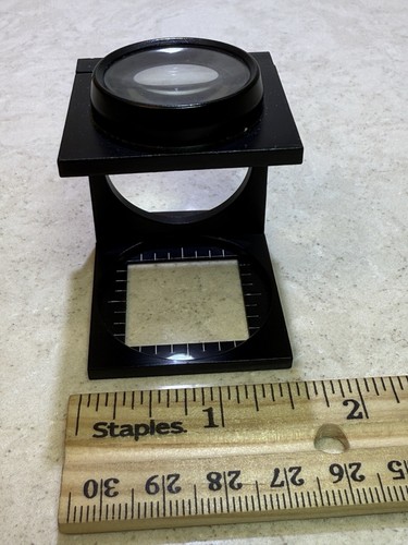 "Lupa plegable de metal vintage 1"" lente mesa de escritorio uso con estuche hecha en Japón" - Imagen 2 de 7