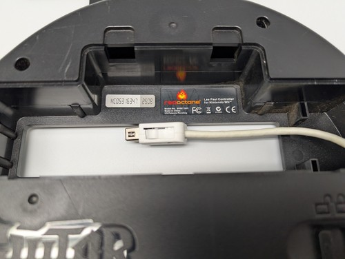 Nintendo Wii Guitar Hero SLASH Gibson Les Paul model w/ Strap Tested & Working! - Picture 10 of 16