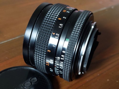 Carl Zeiss Planar 50 mm f/1,7 Contax/Yashica - Imagen 12 de 16