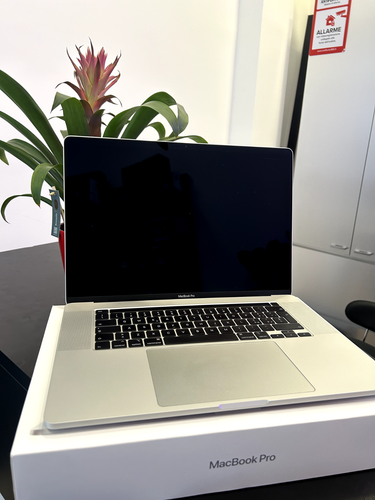 Apple MacBook Pro 16 2019