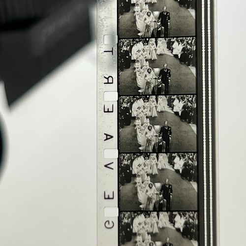 16mm QUEEN ELIZABETH Great Stock Footage: 1962 BIOGRAPHY SERIES - Picture 14 of 18