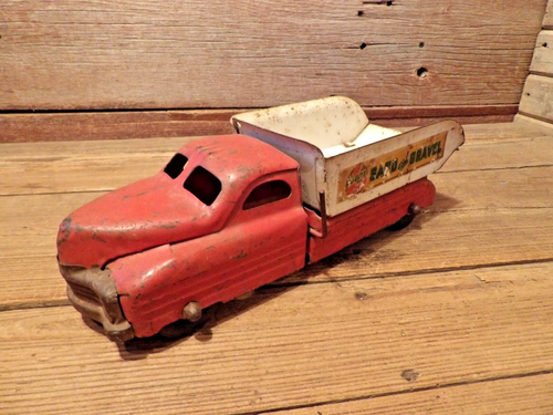 Vintage Buddy L Sand & Gravel Dump Truck - Picture 1 of 9