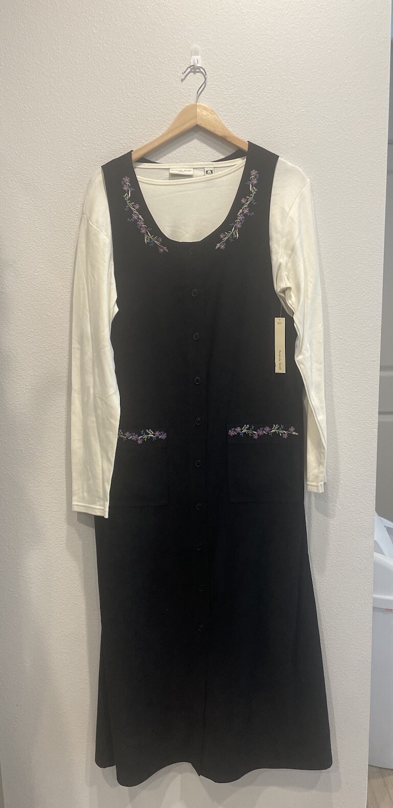 Picture 2 of 23