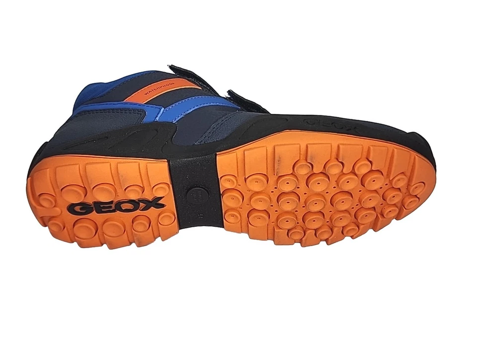 Zapatos de Senderismo Geox TALLA 41 TALLA 7Niños Salvaje Gancho y Lazo Respira Zapatillas.  Foto 2 de 4