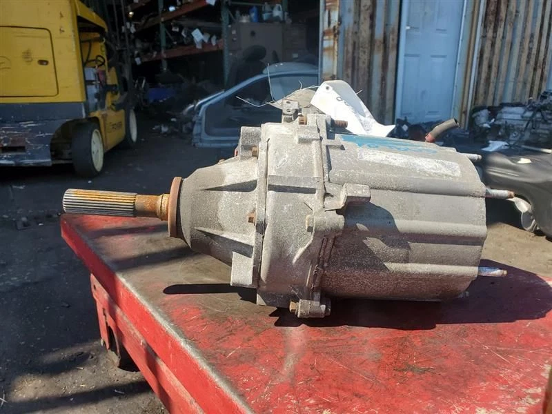 Jeep Cherokee 2001 montaje de caja de transferencia Foto 3 de 4