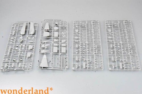 Trumpeter 1/350 04521 Russian Cruiser Admiral Lazarev - Picture 5 of 5