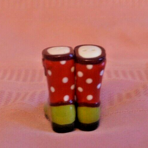 Grasslands Road Magnetic Salt & Pepper Shakers Christmas Boot - Bild 3 von 4