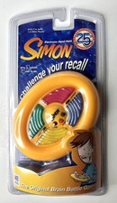 SIMON Electronic Hand-Held Original Brain Battle 3 Games 4 Levels SEALED 2002