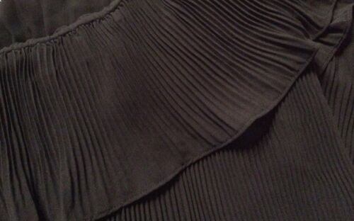 MICHAEL by MICHAEL KORS WOMEN'S 8/10 PLEATED ONE SHOULDER RUFFLE LACE BLACK TOP - Picture 2 of 6