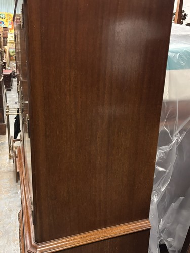 Cocktail Cabinet. With Fitted Interior, Pull Out Tray, Cupboard Underneath. - Picture 10 of 16
