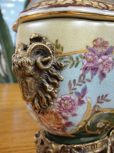 Scatola con coperchio porcellana bronzo vaso con coperchio antica urna coppa barattolo sfarzoso vaso conchiglia - Foto 5 di 9