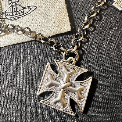 Vivienne Westwood Nana Triple Charm Black Heart And Cross Vivienne Westwood Nana Triple Charm Black Heart And Cross