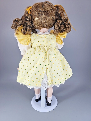 Dianna Effner 15" Porcelain Doll Sunshine and Lollipops Ashton-Drake w/Stand - Picture 3 of 5