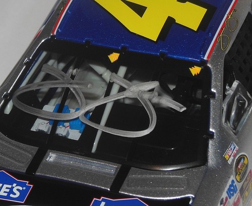 2004 Action Jimmie Johnson #48 Lowes Atlanta Raced Win 1:24 Car Signed Autograph - Picture 8 of 13