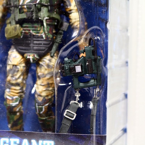 NECA Alien Sergeant Craig Windrix Marine 7" Action Figure Aliens Series 2 1:12 - Picture 7 of 11