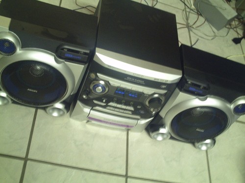 PHILIPS Mini Hi-Fi Stereo System Stereoanlage Model: FW-M377 MP3 - Bild 4 von 21