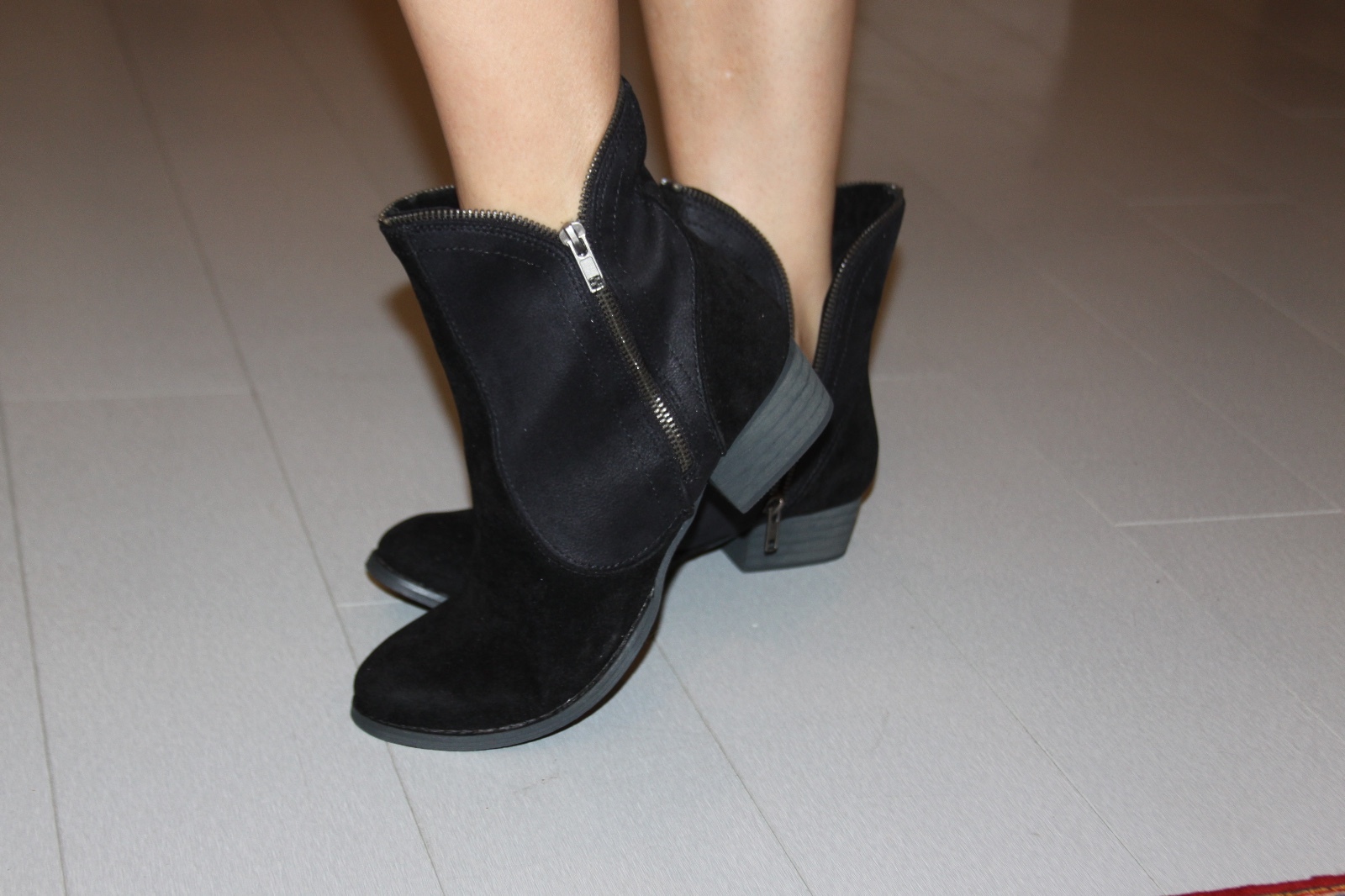 STEVE MADDEN CELLO DOUBLE ZIPPER BLACK ANKLE BOOTIE SZ 8.5 STEVE MADDEN CELLO DOUBLE ZIPPER BLACK ANKLE BOOTIE SZ 8.5