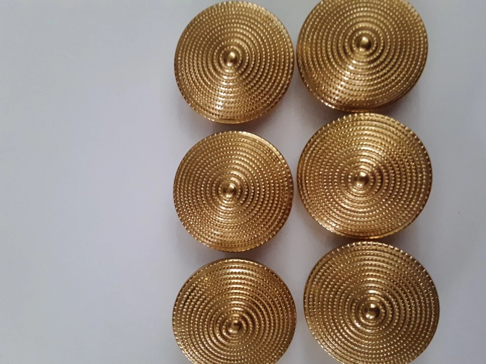 6 Vintage Metal Buttons Gold Tone Rope Yarn Design in circular pattern 28mm - Image 4 of 4