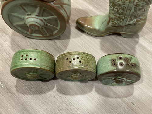 Set of 5 VTG Frankoma Wagon Wheel Prairie Green Pottery Shakers Vase FRK 134 948 - Picture 4 of 11