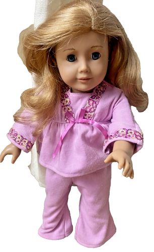American Girl Doll & Many Outfits 2012 Strawberry Blonde Head w/ Blue Eyes RARE - Picture 4 of 15