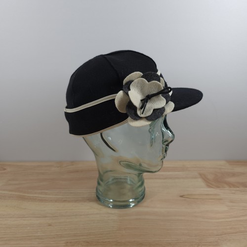 Gorra para mujer Stormy Kromer pétalos empujador sombrero negro blanco talla 7 3/8 - Imagen 2 de 9