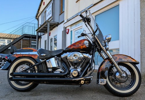 2004 HARLEY DAVIDSON FLSTCI HERITAGE SOFTAIL CLASSIC - Picture 2 of 20