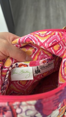 Vera Bradley Women’s Disney crossbody bag - Picture 7 of 10