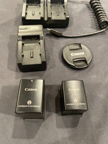 Canon VIXIA HF G21 with power supply and more - Picture 14 of 23