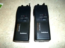 Lot of 2 Radio Shack TRC-235 Walkie Talkie CB Citizens Band Transceiver 3 Ch.