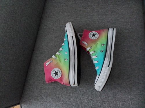 Converse High Tops Gr. 4 UK