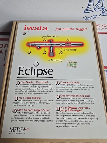 Iwata Eclipse Hp Bcs Japan Bottom Feed Airbrush