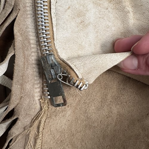 Vintage Western Show Cowboy Chaps Batwing bianco rosso pelle ranch frangia nativa taglia S - Foto 15 di 24