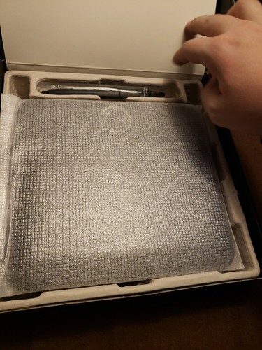 Tablette de dessin USB Wacom Bamboo Fun CTE450K avec stylo et souris noire dans sa boîte - Photo 6/9