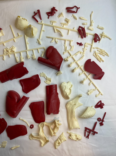 LA TESTA VISIBILE DI RENWAL SOLO PER RICAMBI KIT MODELLINO IN PLASTICA - Foto 9 di 9