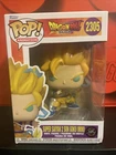 Funko Pop! Dragon Ball Daima SS2 Son Goku #2305 Glow Chase MINOR BOX DAMAGE