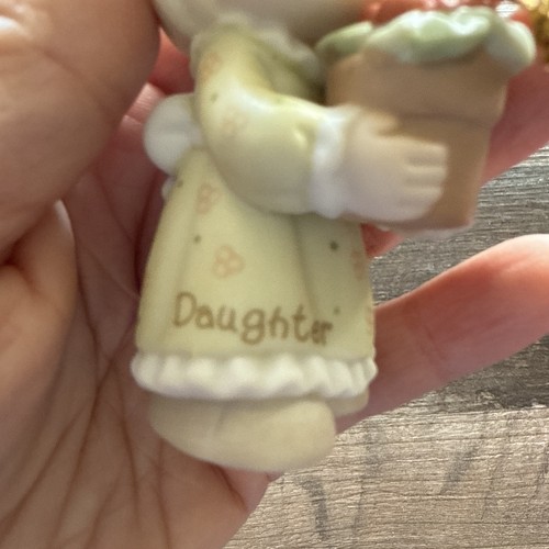 Precious Moments “Bringing Bouquets Of Love” Daughter 104790 Ornament IOB - Picture 4 of 6