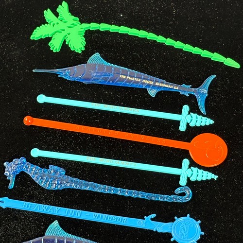 Vintage Swizzle Stir Sticks Pirates House The Windjammer Continental Airlines - Picture 2 of 4