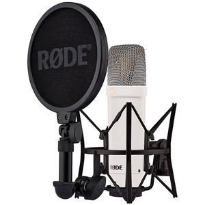 Rode NT1 Signature Series Condenser Microphone with SM6 Shockmount and Pop