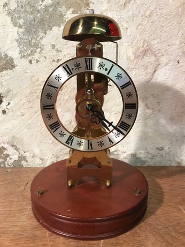 894a Deutsche Hermle 791-680 Messing Skelett Manteluhr für Ersatzteile oder Reparatur