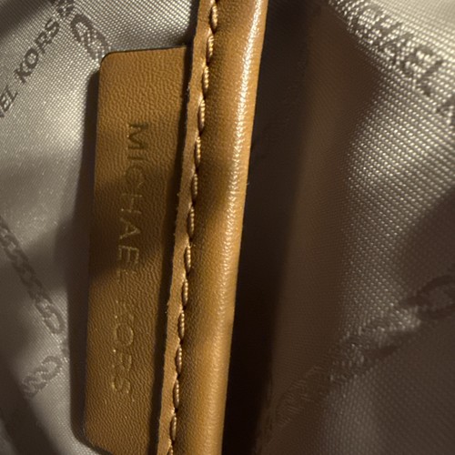 Michael Kors Woven Tan Purse With Leather Trim/Handles And Strap. - Picture 5 of 7