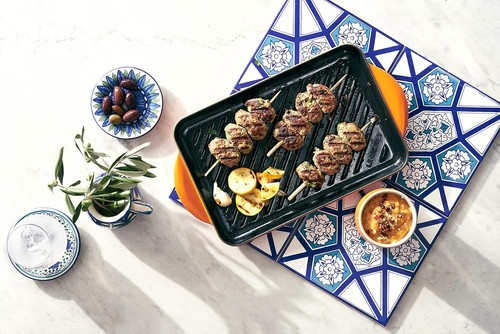 Le Creuset Enamelled Cast Iron Rectangular Grill Low Fat Cooking 32.5cm Volcanic - Picture 4 of 4