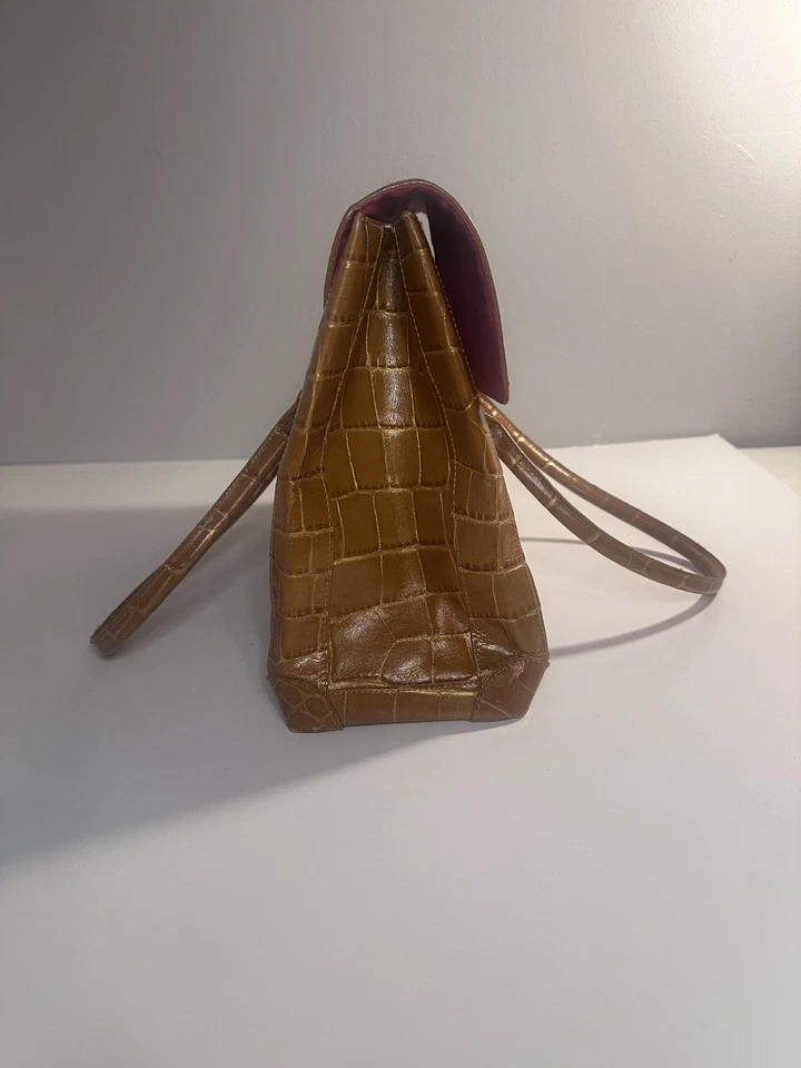 Bolso de mano Nordstrom vintage estructurado en relieve de cocodrilo con herrajes dorados Foto 3 de 4